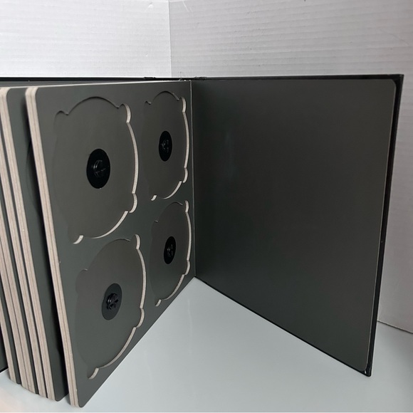 Fellowes 48 CDs/DVDs media storage binder - Picture 6 of 8